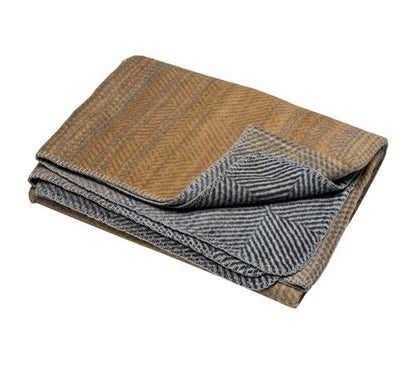 Savona Throw