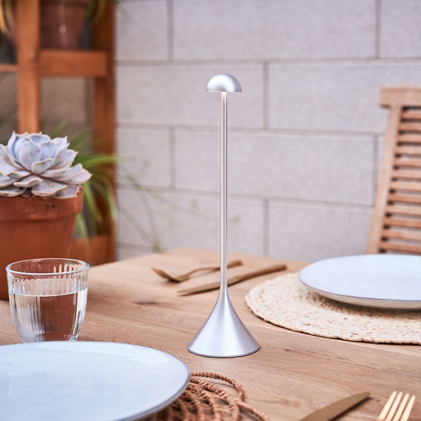Steli Dome Lamp