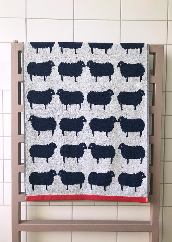 Kissing Sheep Towels